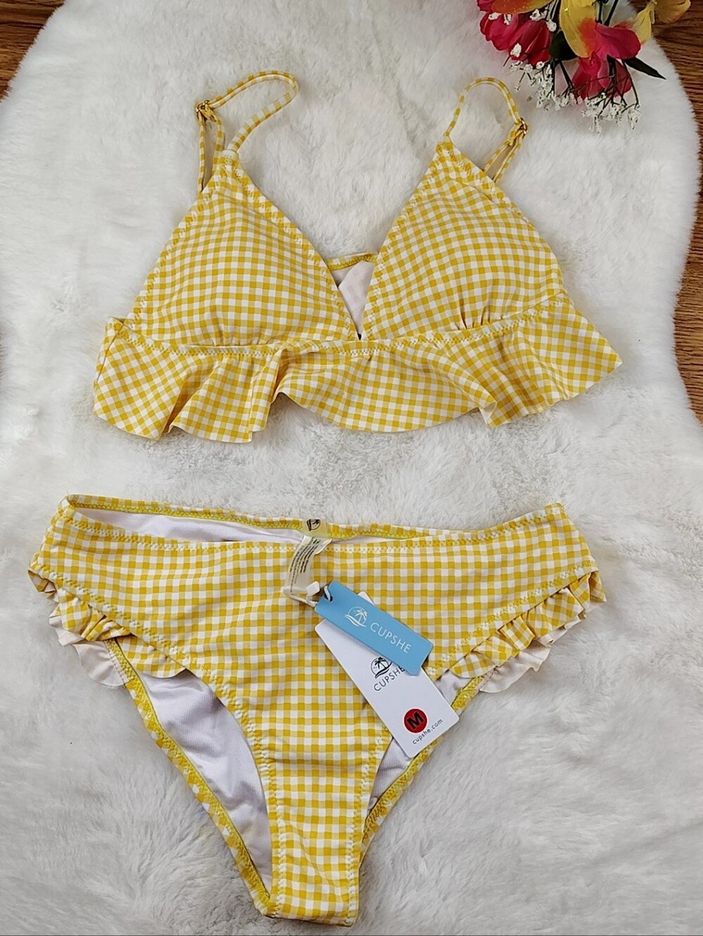 Cupshe Yellow Gingham Ruffle Bikini Size Medium, New With Tags - Picture 3 of 16